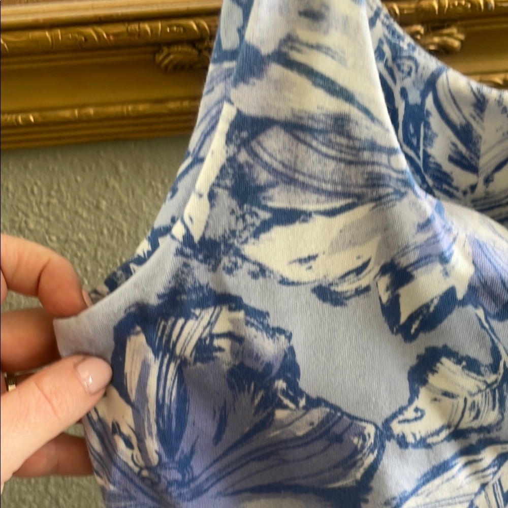 Karen Scott Blue and White Fitted Crop Tank Top - Picture 4 of 7